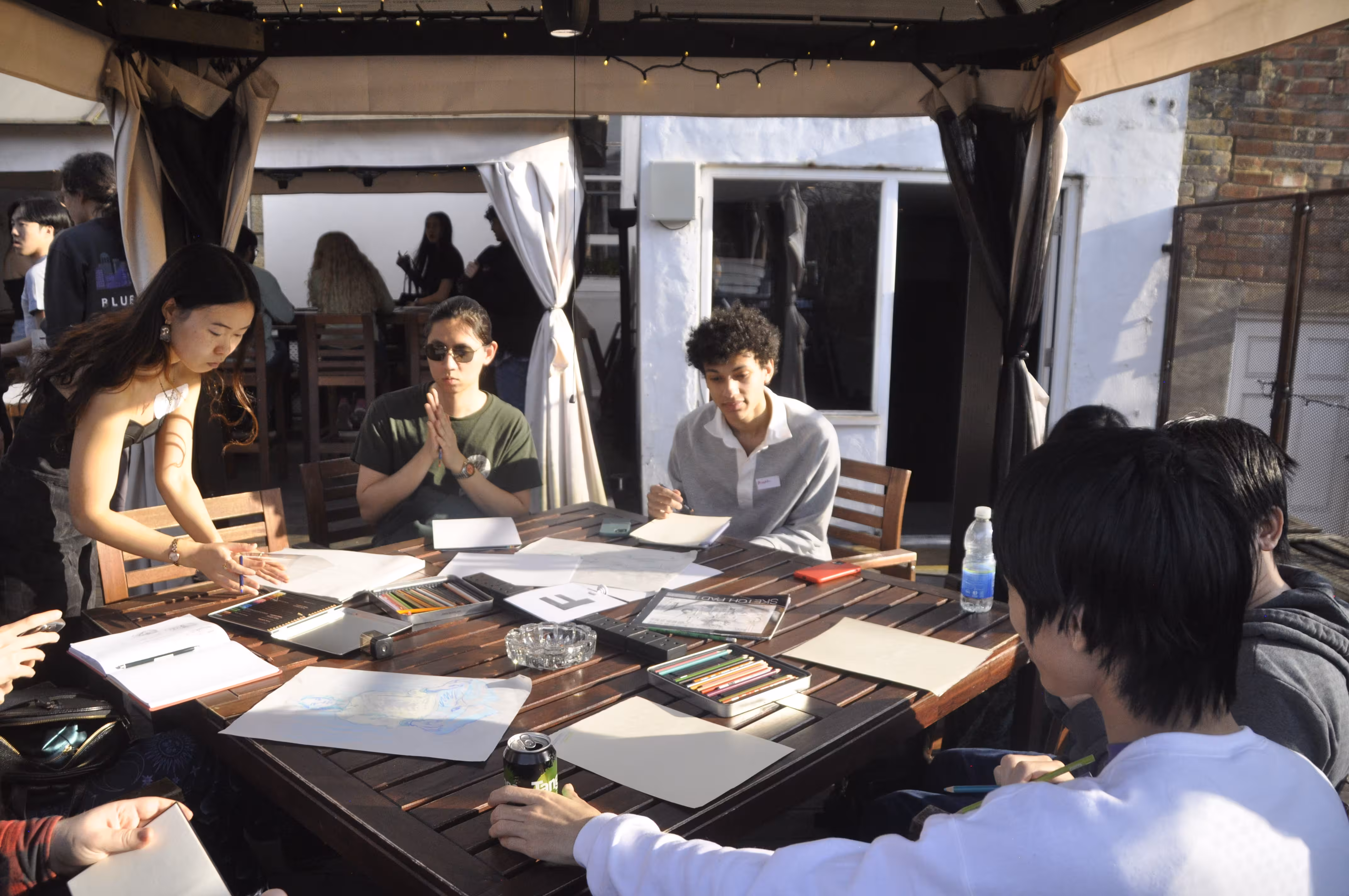 Drawing as an Unconference