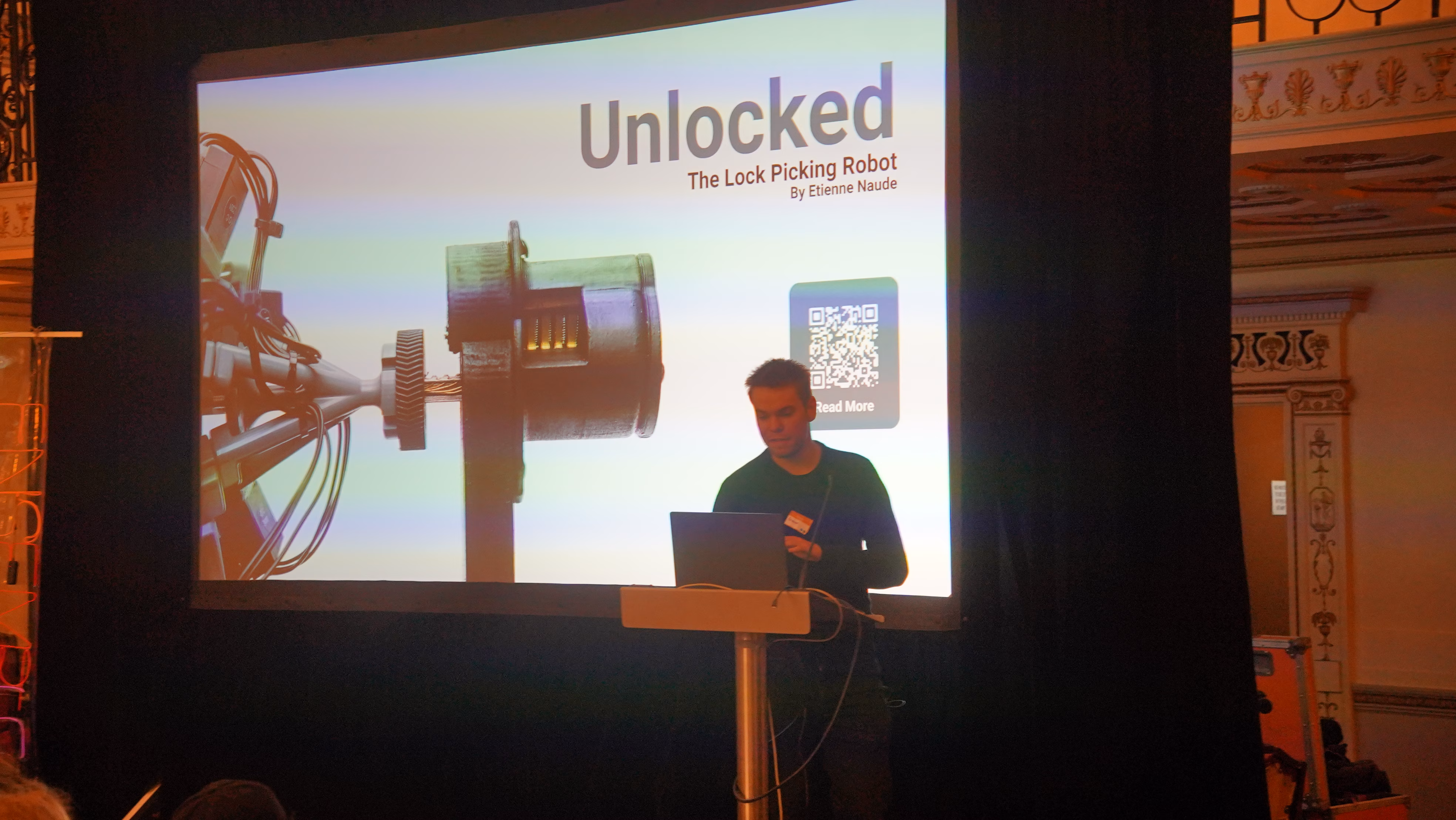 Showcasing a lockpicking robot